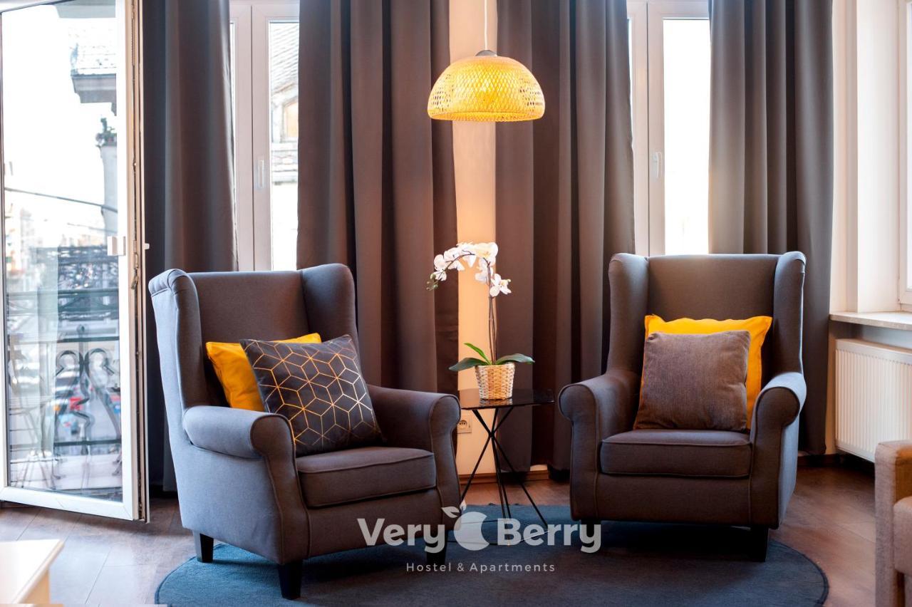 Very Berry - Garbary 27 - Apartament Z Balkonem, Old City, Check In 24H Lejlighed Poznań Eksteriør billede