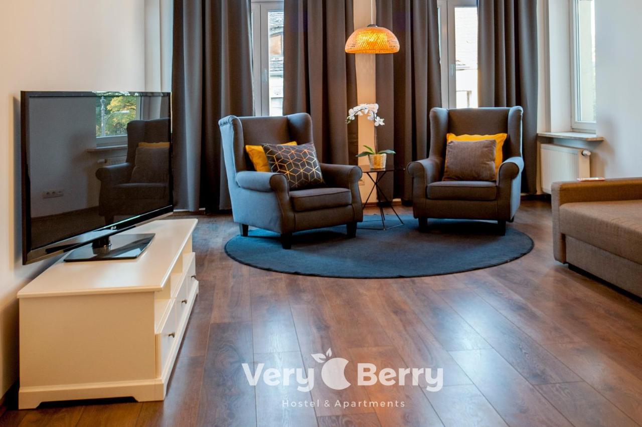 Very Berry - Garbary 27 - Apartament Z Balkonem, Old City, Check In 24H Lejlighed Poznań Eksteriør billede