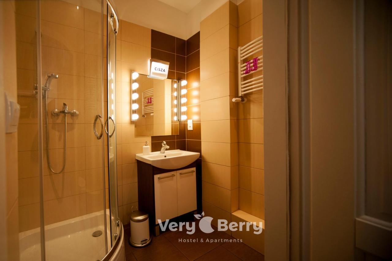 Very Berry - Garbary 27 - Apartament Z Balkonem, Old City, Check In 24H Lejlighed Poznań Eksteriør billede