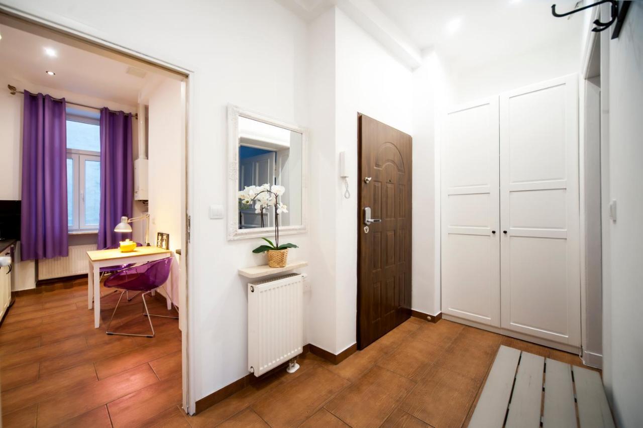 Very Berry - Garbary 27 - Apartament Z Balkonem, Old City, Check In 24H Lejlighed Poznań Eksteriør billede